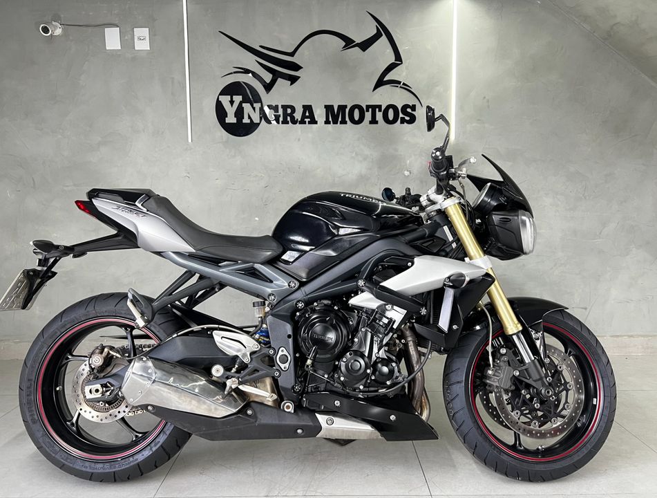TRIUMPH STREET TRIPLE 675R