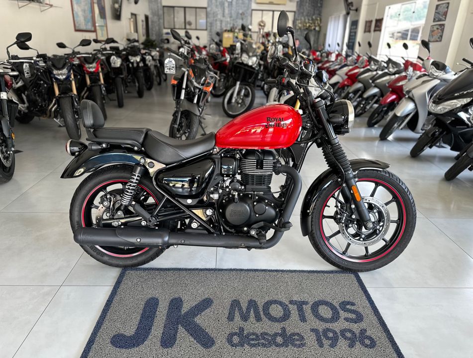 Royal Enfield Meteor 350 Fireball 