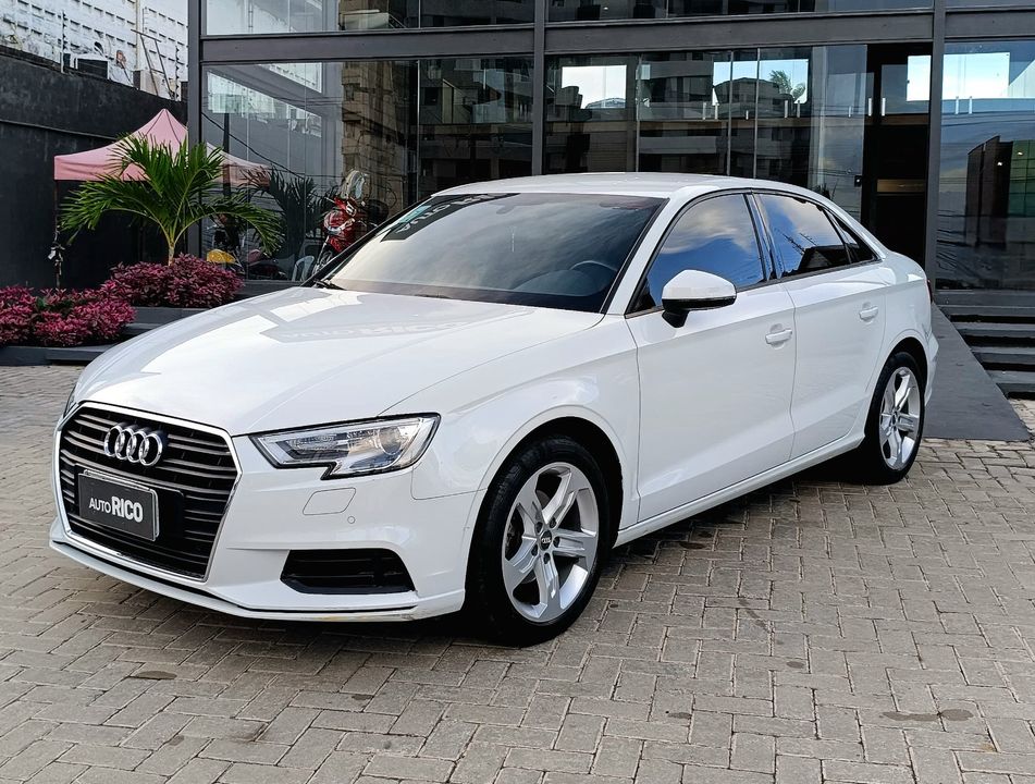 Audi A3 Sedan Prestige Plus 1.4 TFSI Flex Tip
