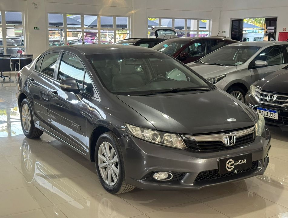 Honda Civic Sedan LXR 2.0 Flexone 16V Aut. 4p
