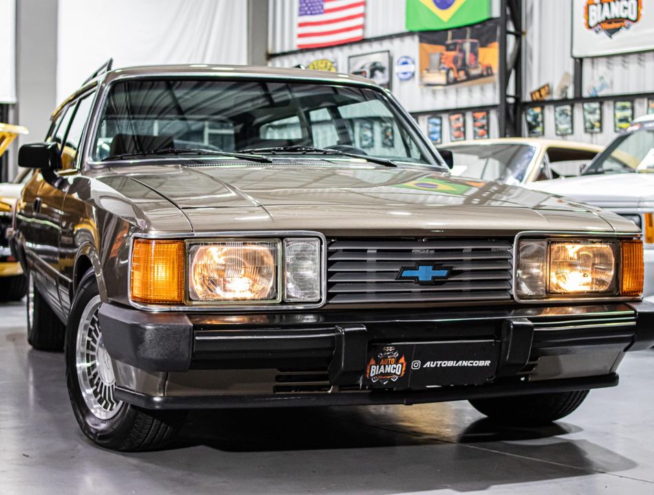 Chevrolet DIPLOMATA 250 S