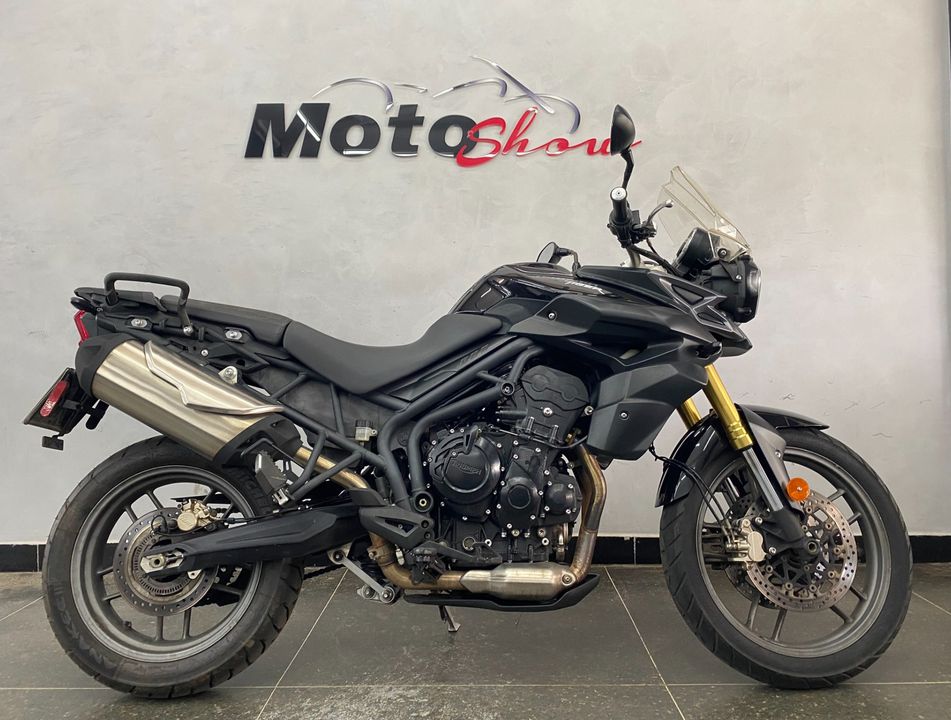 TRIUMPH TIGER 800