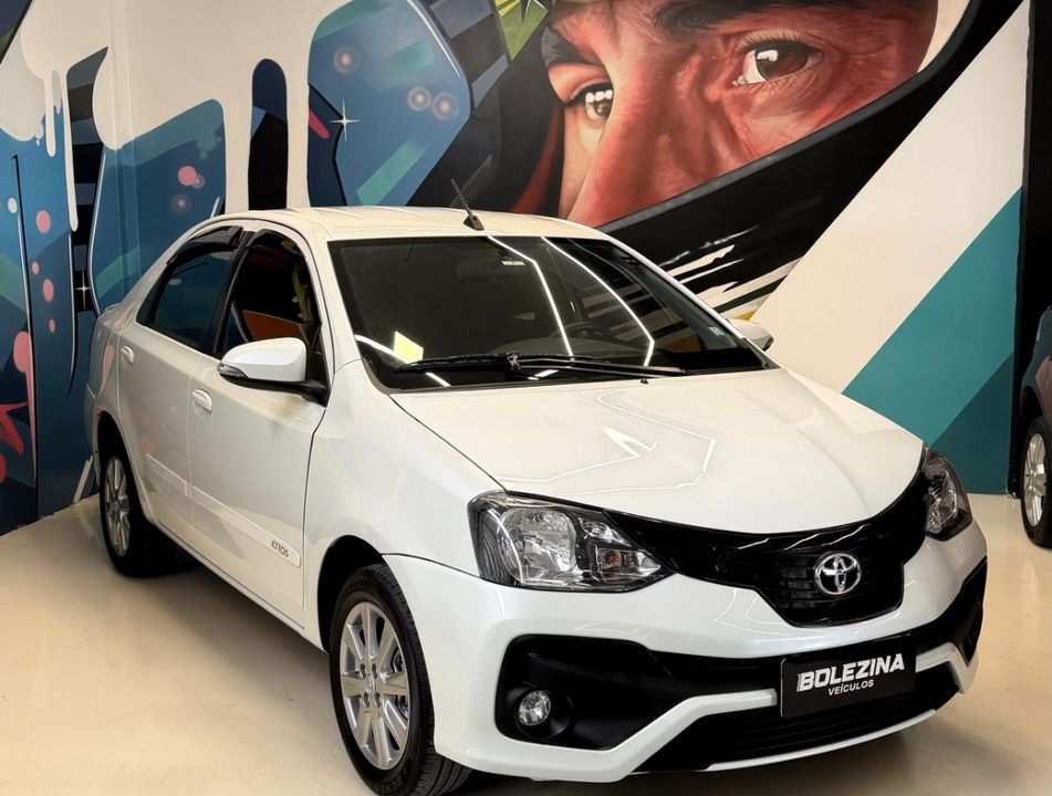 Toyota ETIOS X Plus 1.5 Flex 16V 5p Mec.