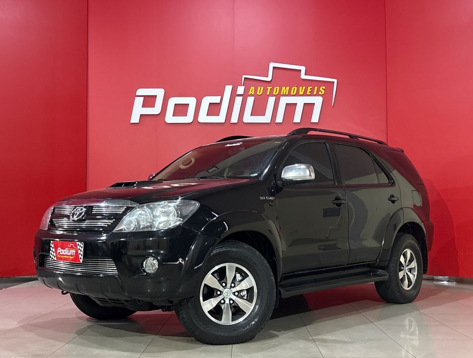 Toyota Hilux SW4 SRV D4-D 4x4 3.0 TDI Dies. Aut