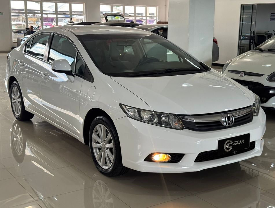 Honda Civic Sedan LXS 1.8/1.8 Flex 16V Mec. 4p