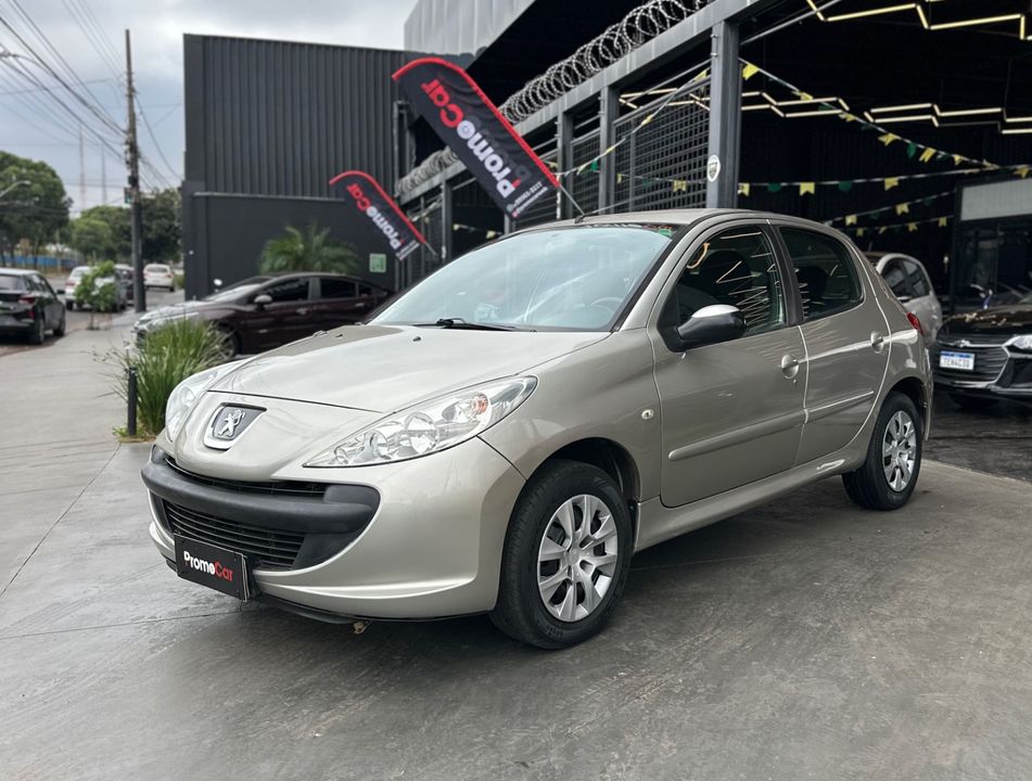 Peugeot 207 XR 1.4 Flex 8V 5p