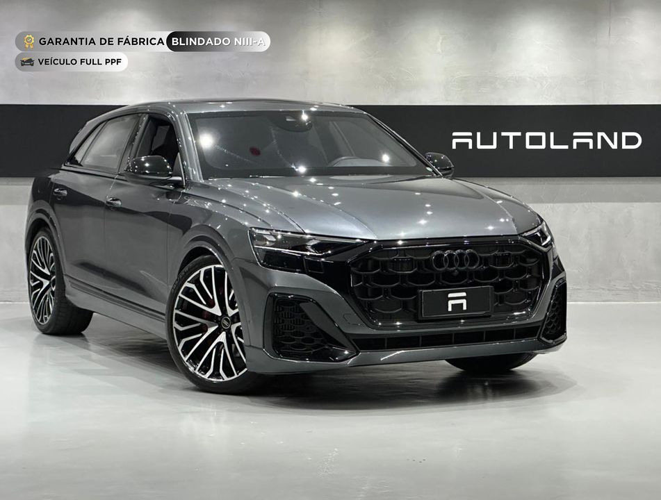 Audi Q8 Perf.Black 3.0 TFSI Quat. S-tr/(Híb.)