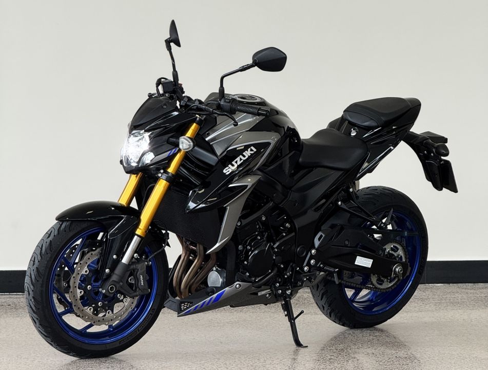 SUZUKI GSX-S 750