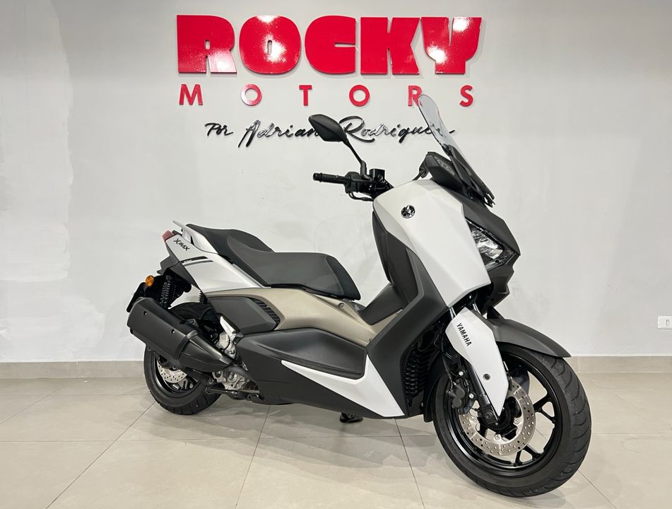 YAMAHA XMAX 250 CONNECTED 
