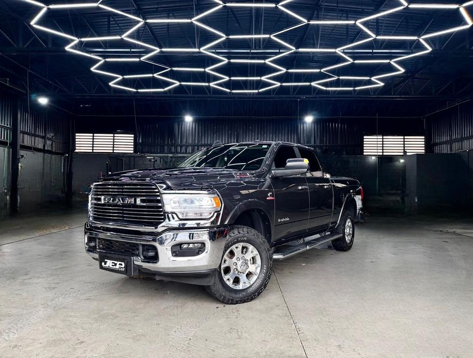 RAM 3500 LARAMIE 6.7 TB CD 4x4 Diesel