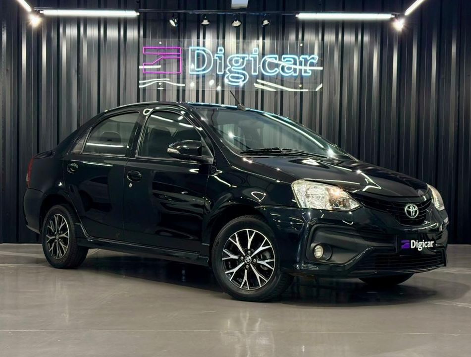 Toyota ETIOS PLATINUM 1.5 Flex 16V 4p Aut.