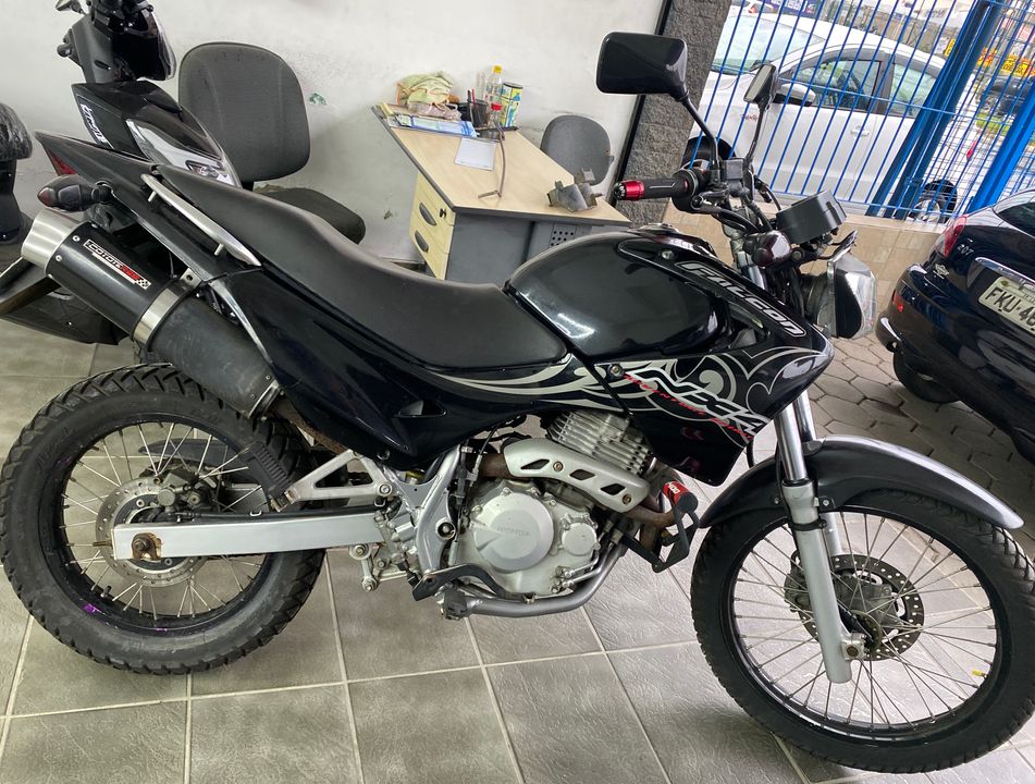 HONDA NX-4 FALCON 400