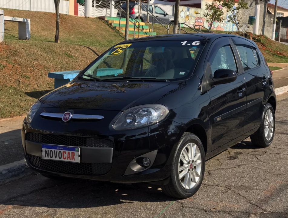 Fiat Palio ESSENCE 1.6 Flex 16V 5p