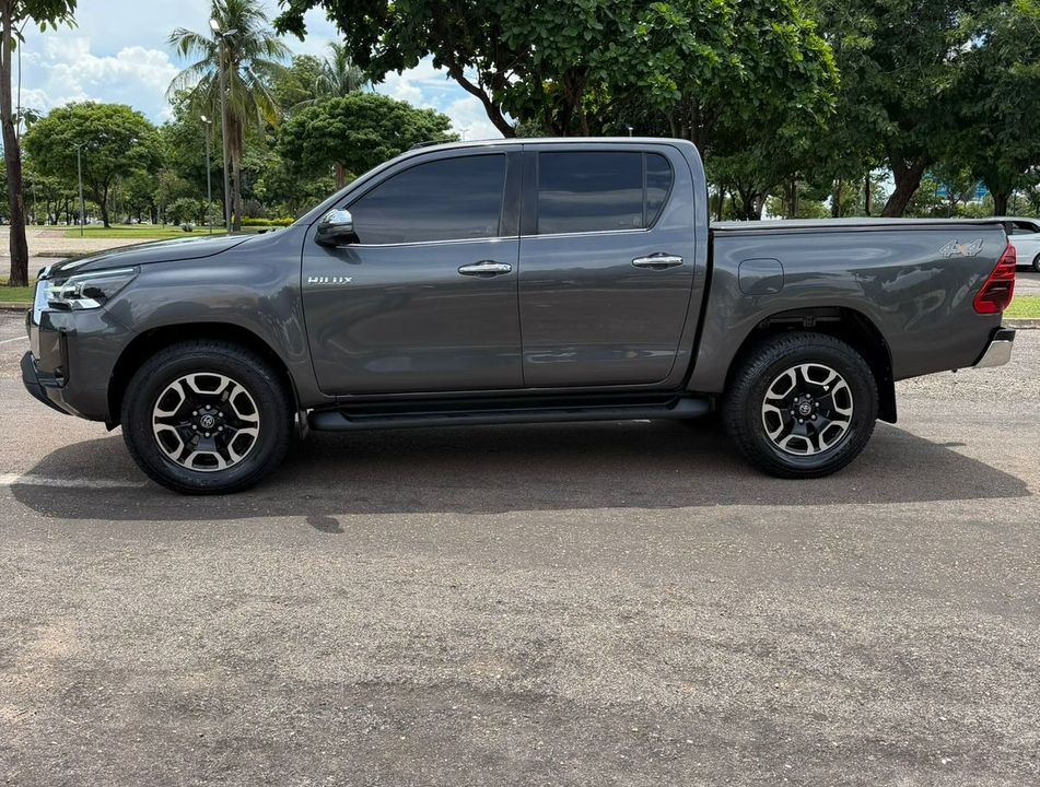 Toyota Hilux CD SRX 4x4 2.8 TDI 16V Diesel Aut.