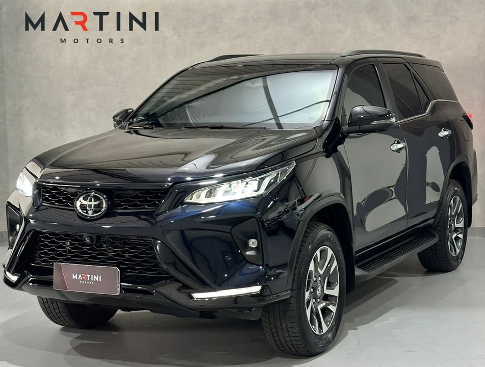 Toyota Hilux SW4 Diamond 2.8 TB 4x4 Die. Aut.