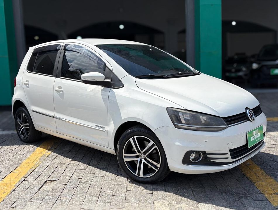 VolksWagen Fox Highline1.6 Flex 16V 5p