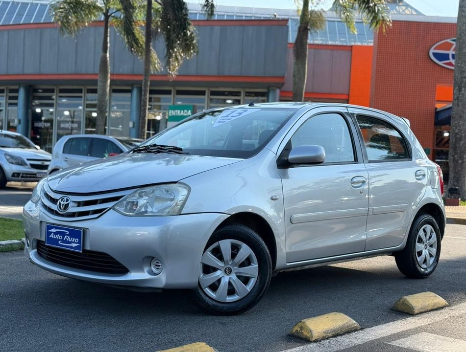 Toyota ETIOS XS  1.3 Flex 16V 5p Mec.