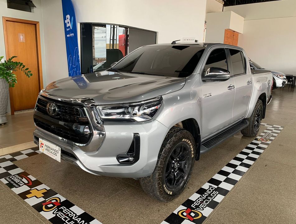 Toyota Hilux SW4 SRX 4x4 2.8 TDI 16V Dies. Aut.