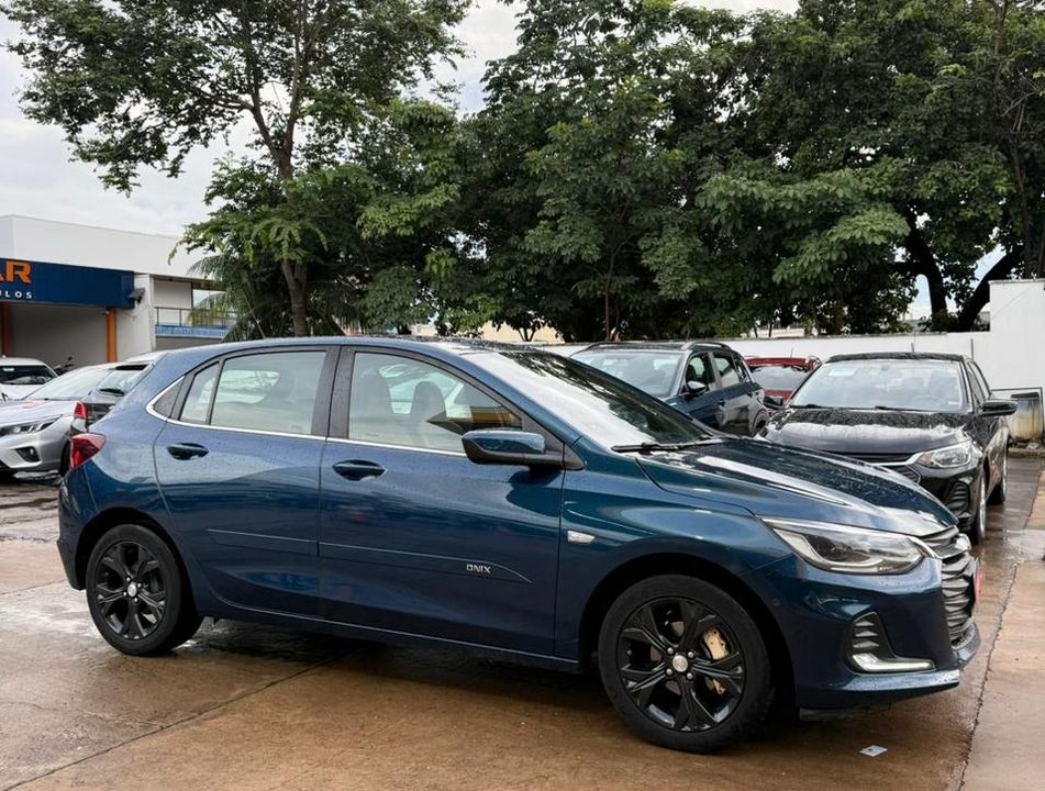 Chevrolet ONIX HATCH PREM. 1.0 12V TB Flex 5p Aut.