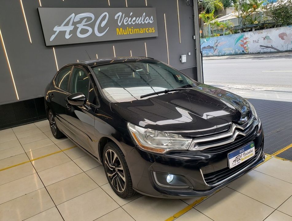 Citroën C4 LOUNGE Tendance 2.0 Flex 4p Aut.