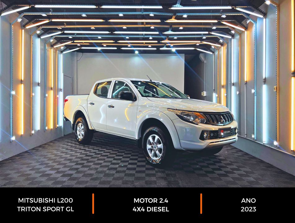 Mitsubishi L200 Tri. Outd. GLX 2.4 CD 4x4 Die. Mec.