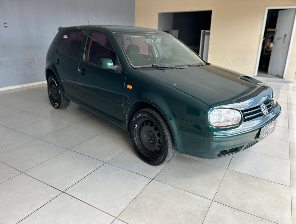 VolksWagen Golf 2.0/ 2.0 Mi Flex Comfortline/ Sport