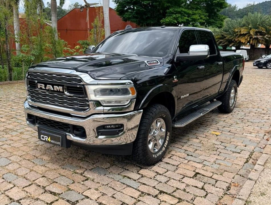 RAM 2500 LARAM. 6.7 NIGHT ED. TB CD 4x4 Die.