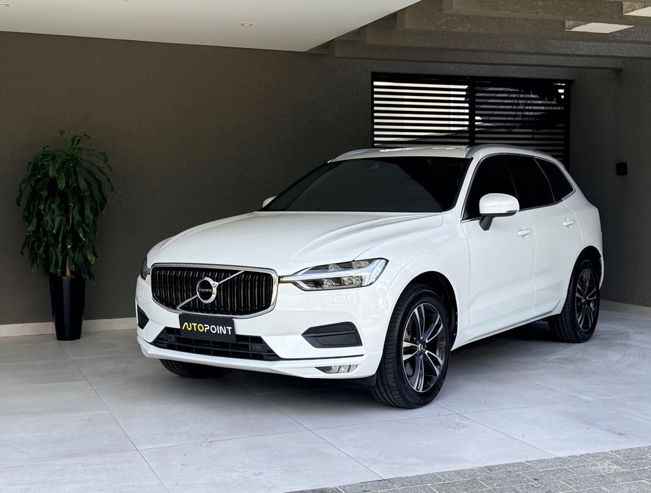 Volvo XC 60 D-5 MOMENTUM 2.0 AWD Diesel 5p