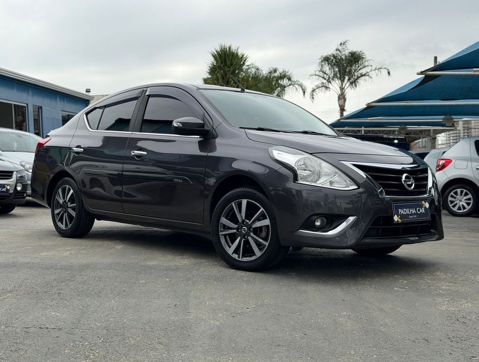 Nissan VERSA SL 1.6 16V FlexStart 4p Aut.