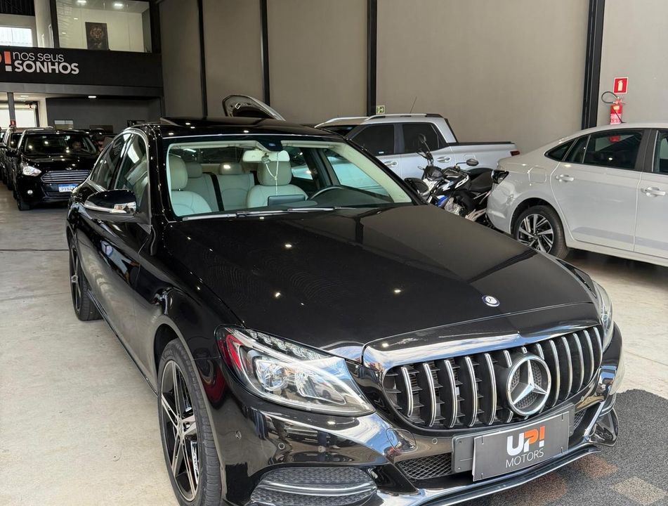 Mercedes C-200 Avantgarde 2.0 TB 16V 184cv Aut.
