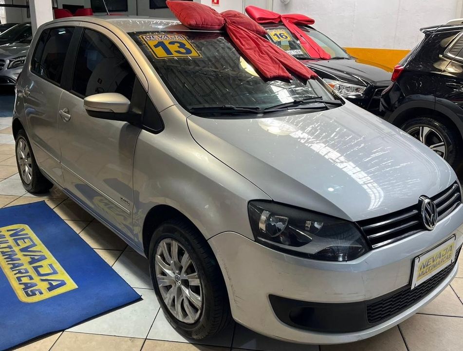 VolksWagen Fox 1.6 Mi Total Flex 8V 5p
