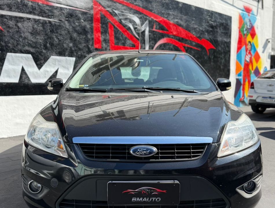 Ford Focus 1.6 S/SE/SE Plus Flex 8V/16V  5p