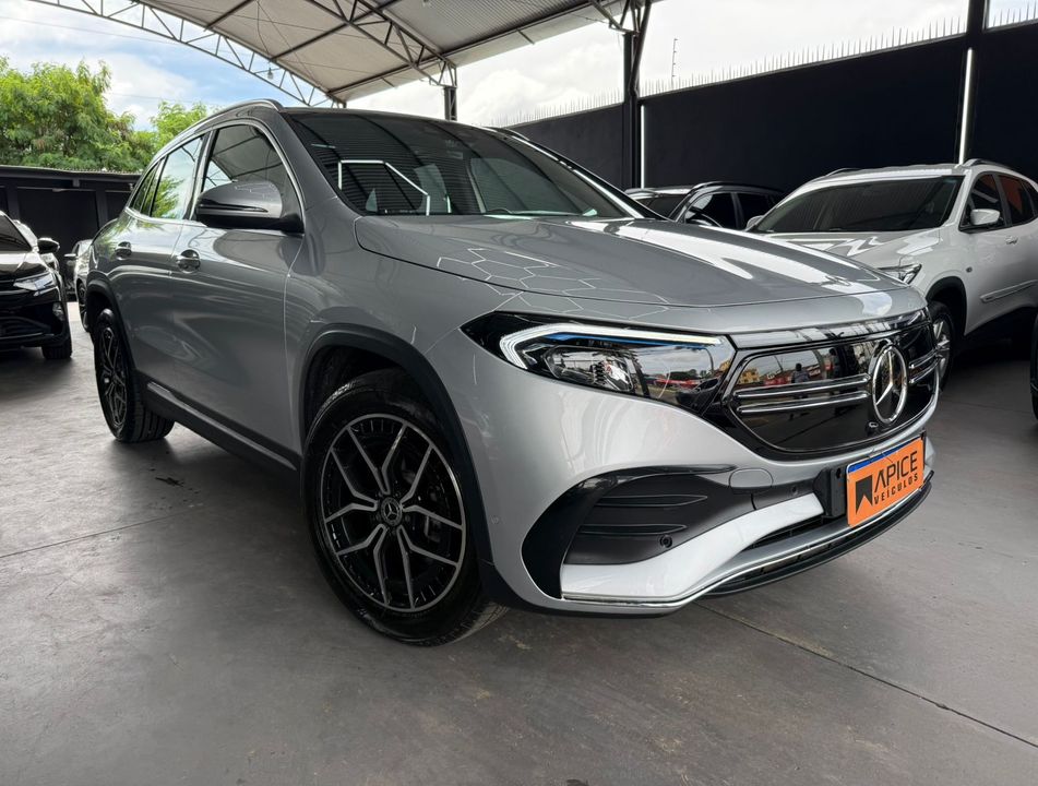 Mercedes EQA 250 (Elétrico)
