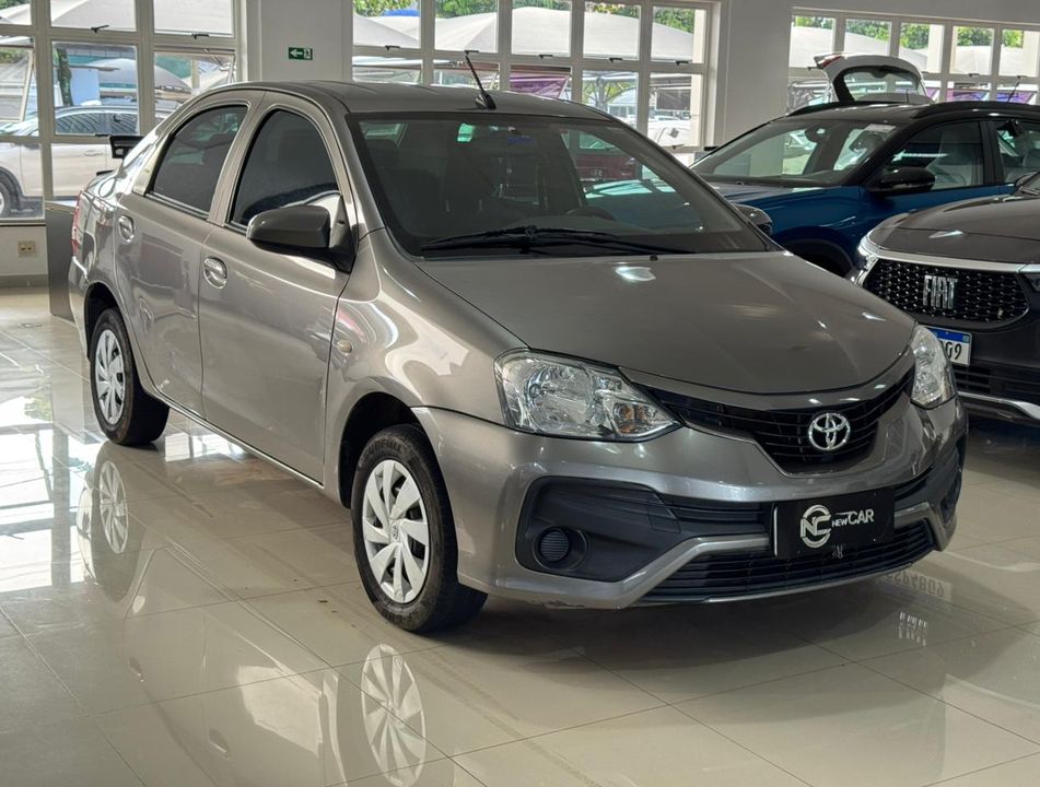 Toyota ETIOS X Sedan 1.5 Flex 16V 4p Mec.