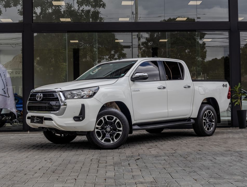 Toyota Hilux CD SRV 4x4 2.8 TDI Diesel Aut.