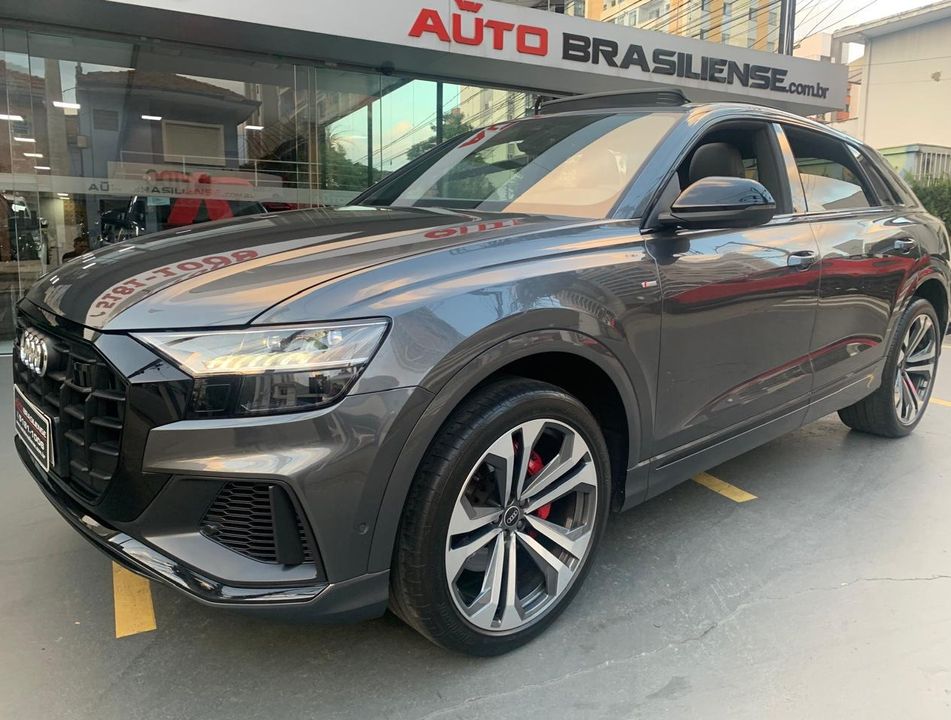 Audi Q8 Perf.Black 3.0 TFSI Quat. S-tr/(Híb.)