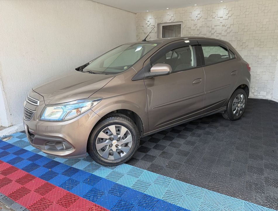 Chevrolet ONIX HATCH LT 1.4 8V FlexPower 5p Mec.