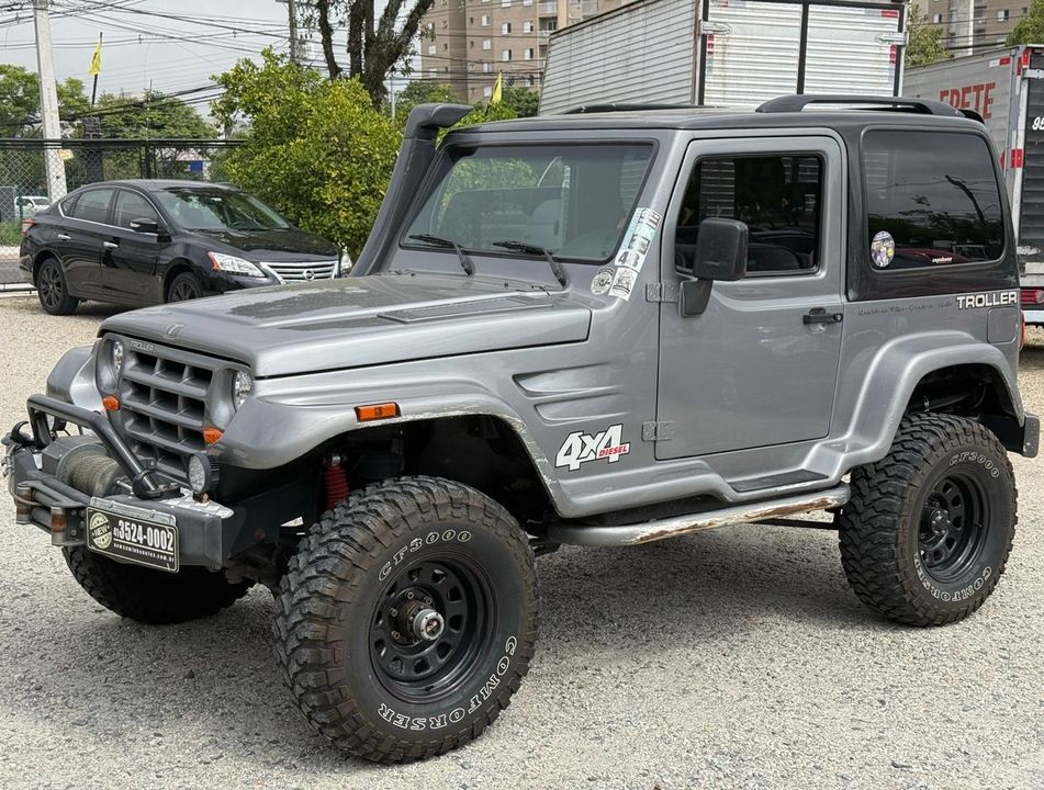 Troller T-4 4x4 2.8 TB Int. Cap. Rígida Diesel