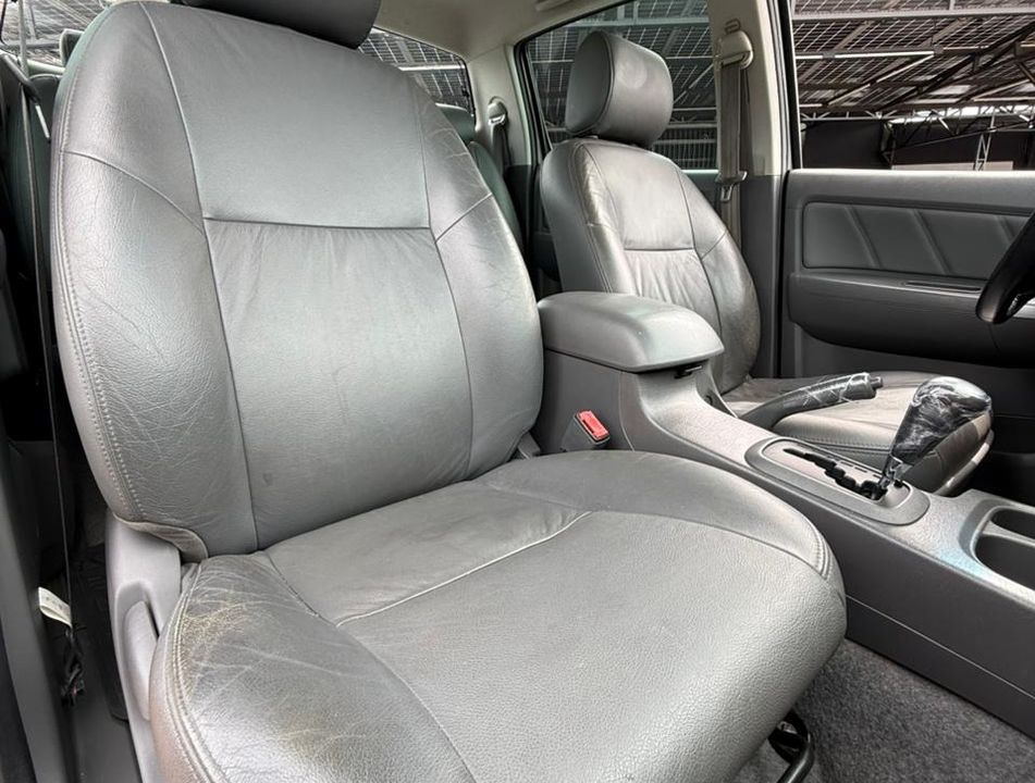 Toyota Hilux CD SRV 4x2 2.7 Flex 16V Aut.