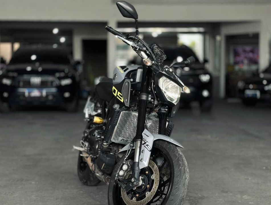 YAMAHA MT-09 850cc/ABS