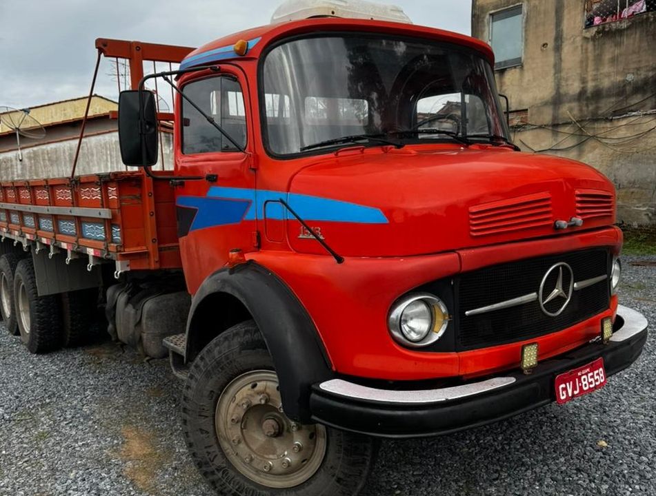 MERCEDES-BENZ L-1313 3-Eixos 2p (diesel)