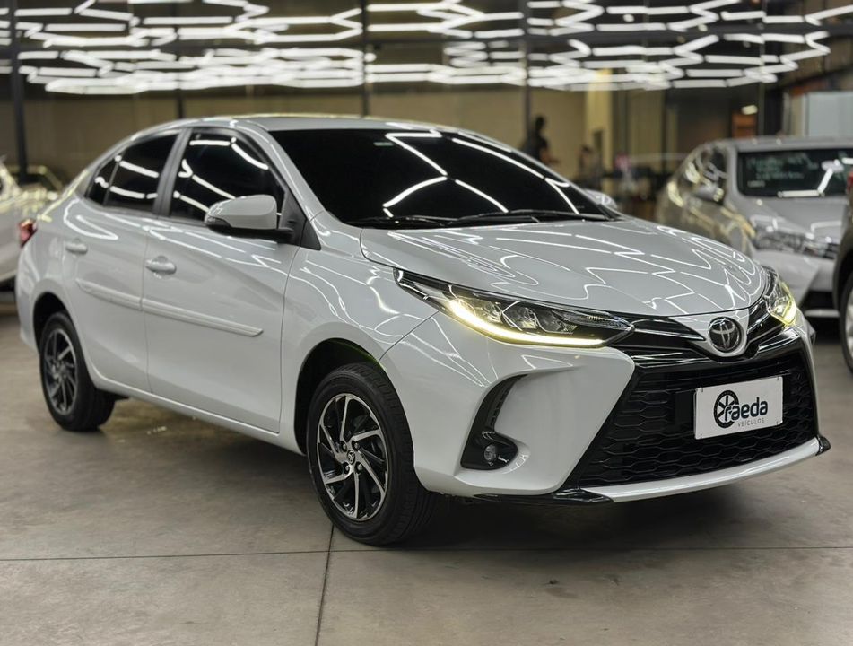 Toyota YARIS XLS Sedan 1.5 Flex 16V 4p Aut.