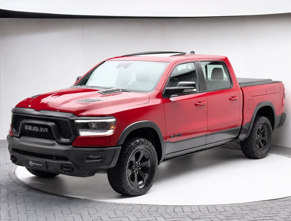 RAM 1500 REBEL 5.7 HEMI CD V8 4x4 Aut.
