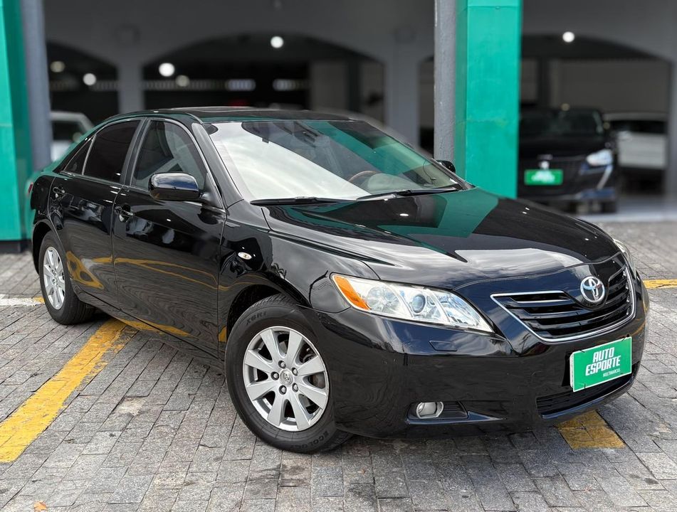 Toyota Camry XLE 3.5 24V Aut.