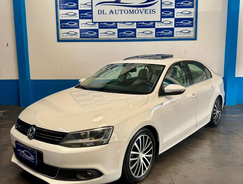 VolksWagen JETTA Comfortline 2.0 T.Flex 8V 4p Tipt.