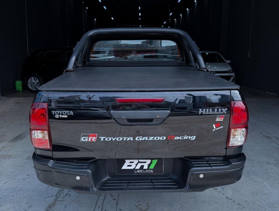 Toyota Hilux CD GR-S 4x4 2.8 TDI Dies. Aut.