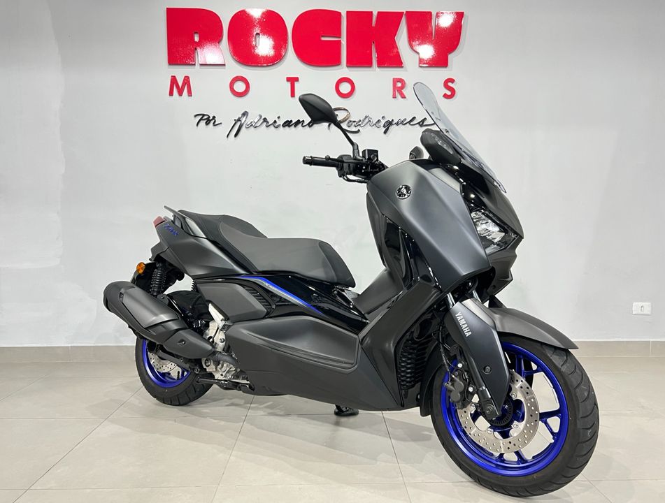 YAMAHA XMAX 300 CONNECTED 