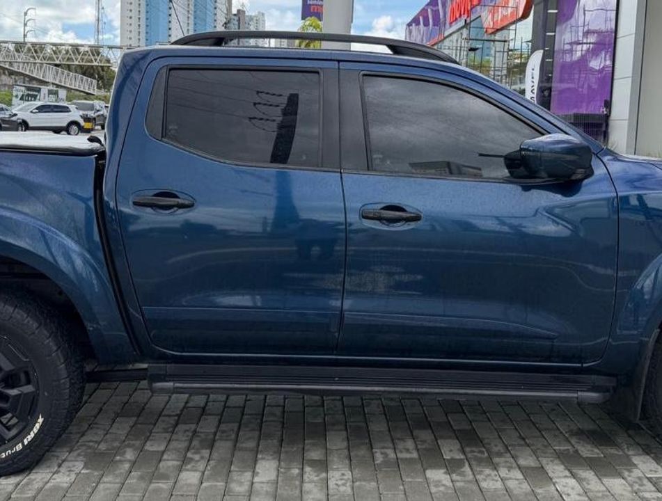 Nissan Frontier PLATI. CD  2.3 Bi-TB Dies.Aut.