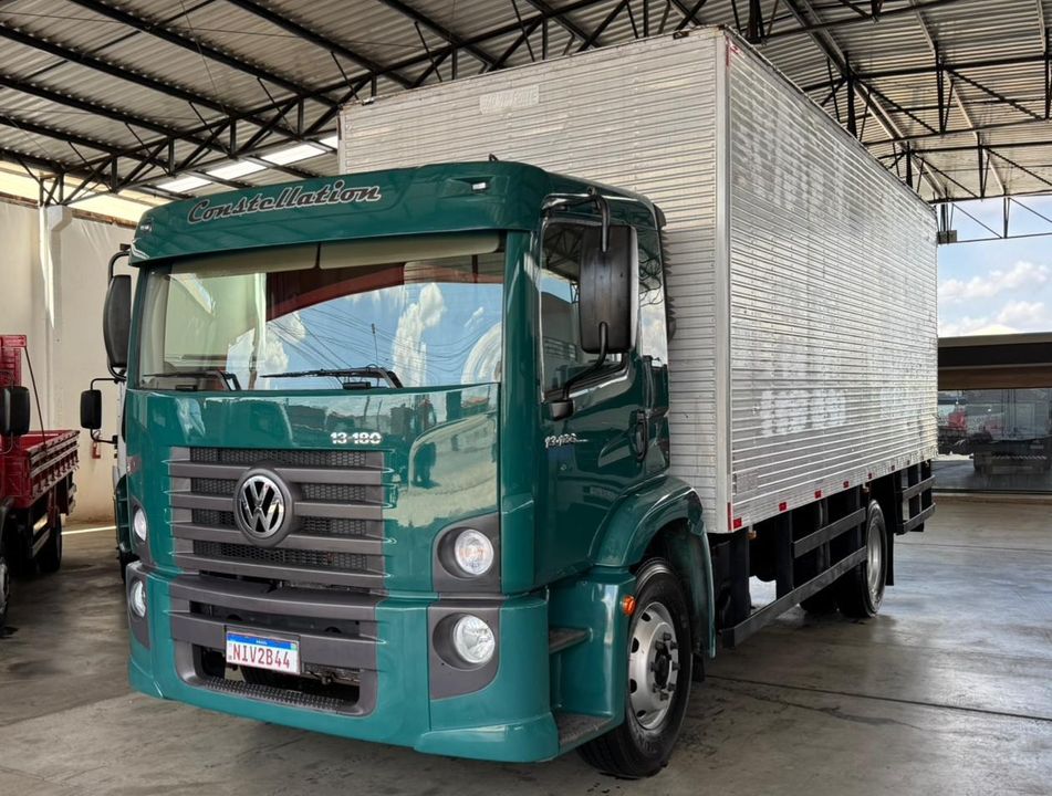 VOLKSWAGEN 13-180 E Constellation 2p (diesel)