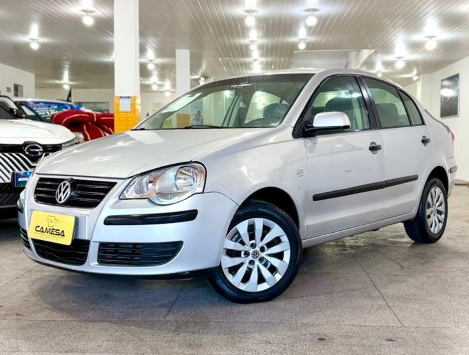 VolksWagen Polo Sedan 1.6 Mi Total Flex 8V 4p